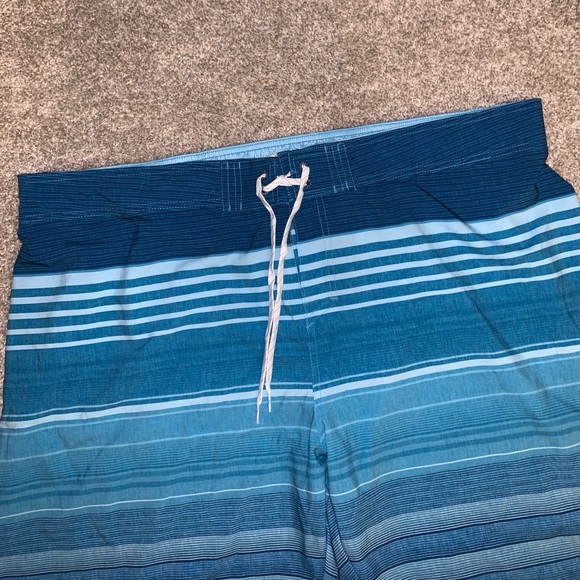 Ocean Coast Advantage Blue & White Swim Trunks 3X - Picture 4 of 10